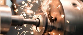 A professional lathe is expensive, so it makes sense to make such a device yourself