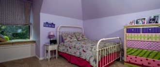 bedroom in lilac and lilac tones