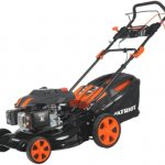 Side view of the petrol self-propelled model PATRIOT PT 52 LS.